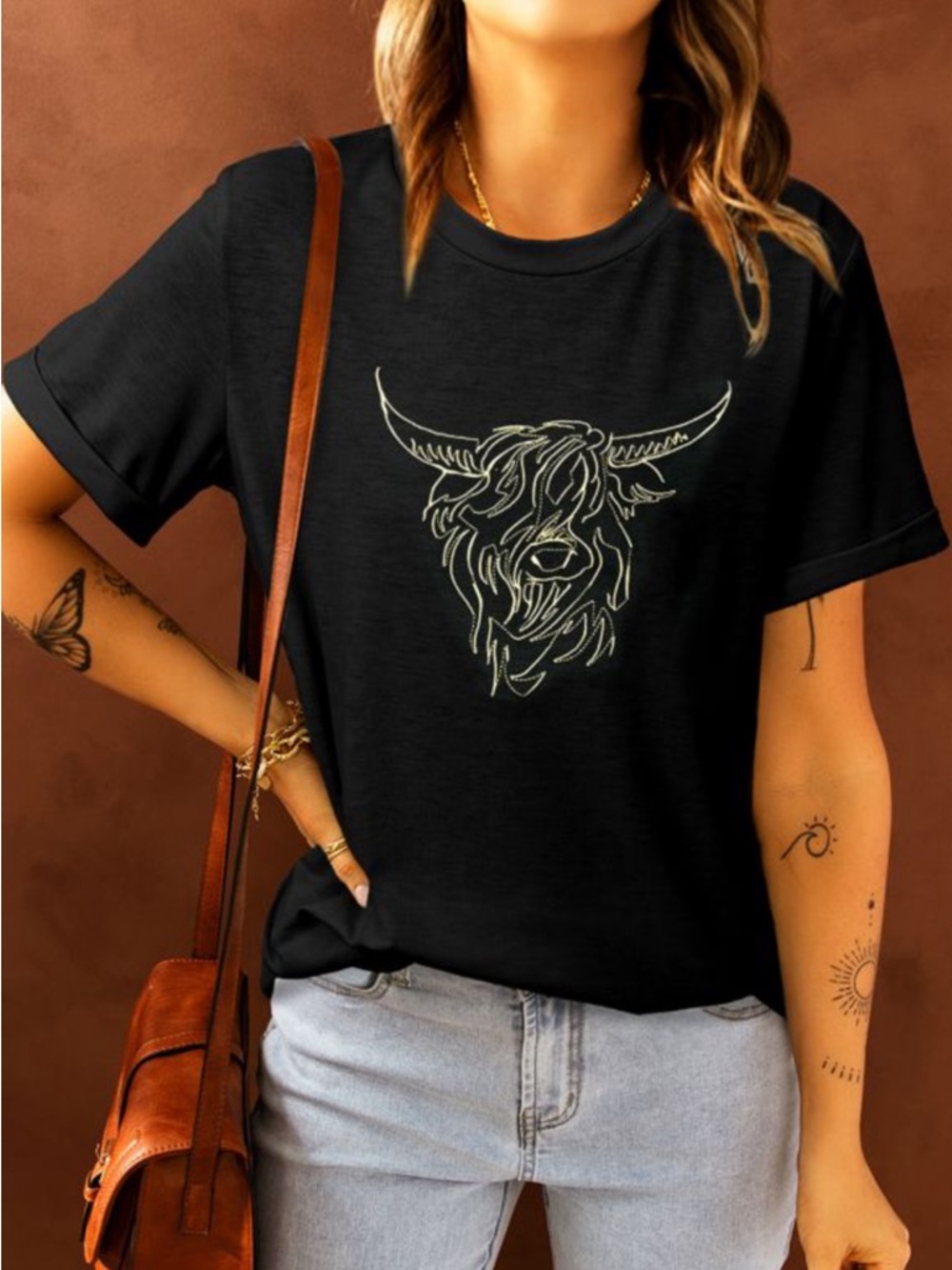 1177. Western embroidered bull head short sleeve t-shirt in black
